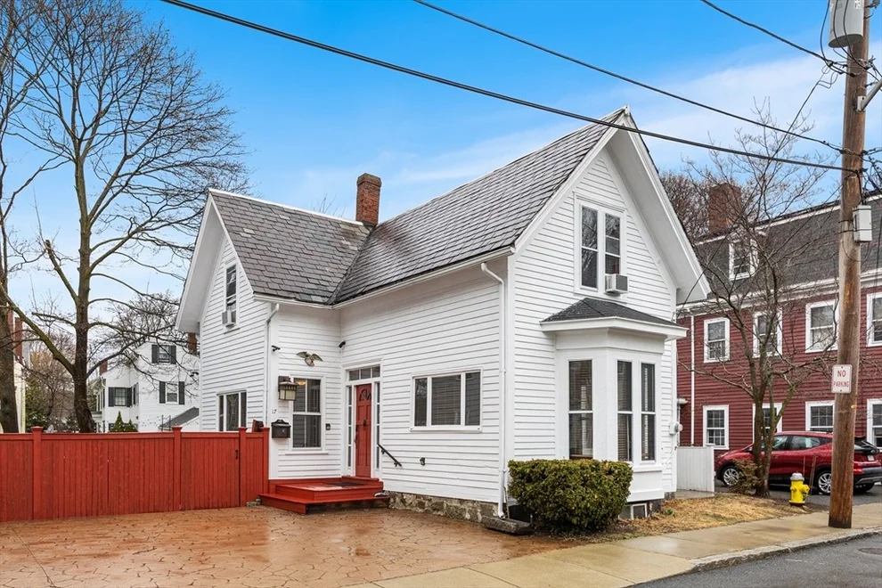 Unit for sale at 17 Fowler St, Salem, MA 01970