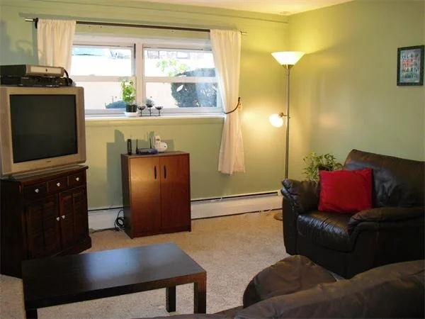 Unit for sale at 11 Commonwealth Ct, Boston, MA 02135