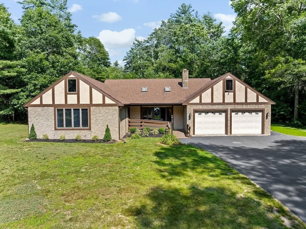 Unit for sale at 29 Freetown St, Lakeville, MA 02347