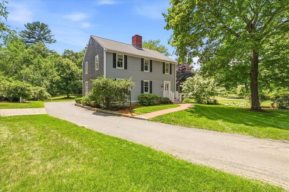 Unit for sale at 411 High St, Pembroke, MA 02359