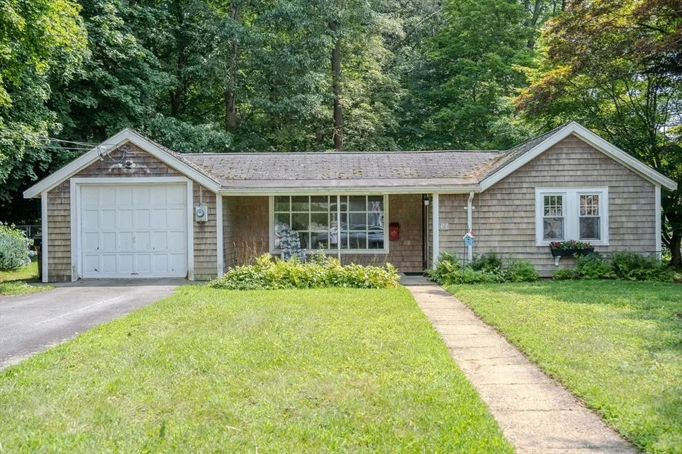 Unit for sale at 20 Bryant St, Dartmouth, MA 02747