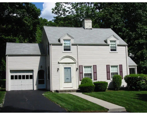 Unit for sale at 28 Chippewa Rd, Worcester, MA 01602