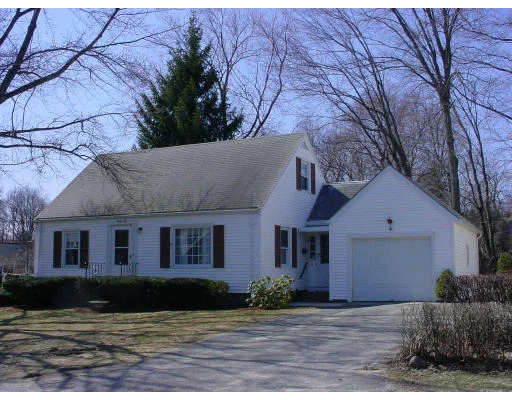 Unit for sale at 26 Richard Ave, Shrewsbury, MA 01545