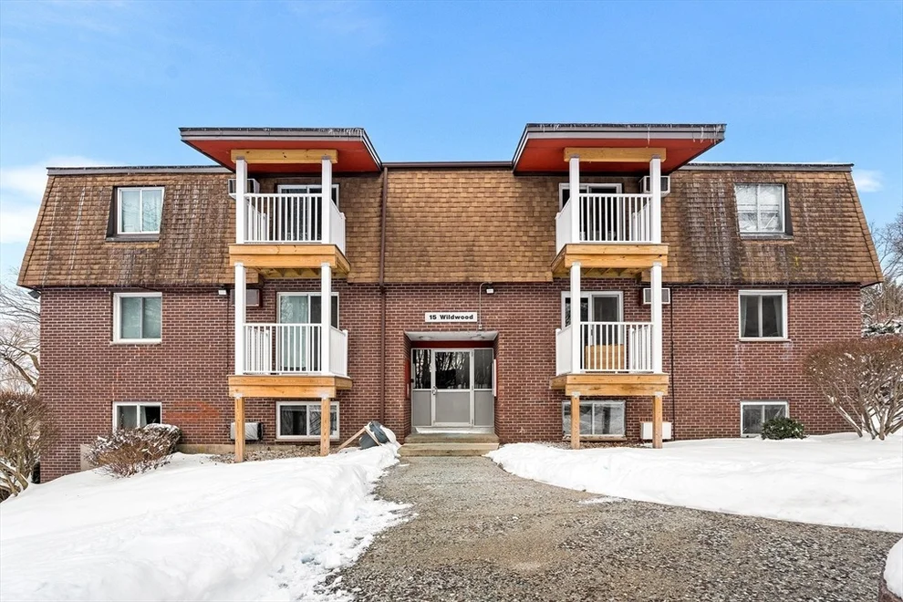 Unit for sale at 15 Wildwood St, Dracut, MA 01826