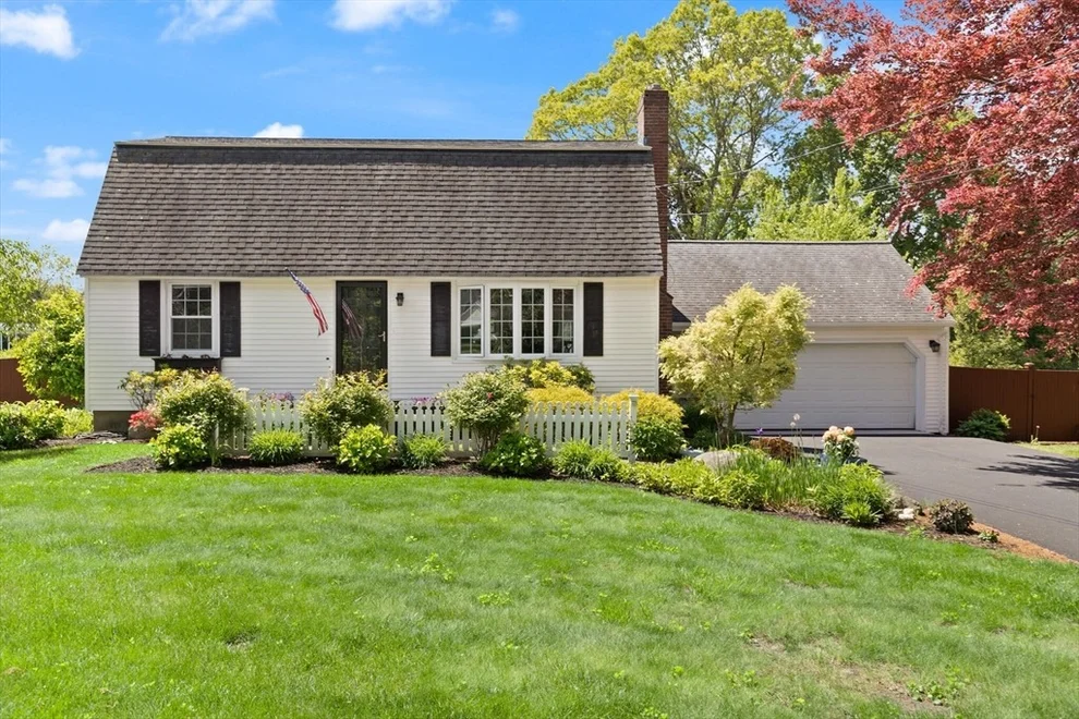 Unit for sale at 198 Westford St, Chelmsford, MA 01824