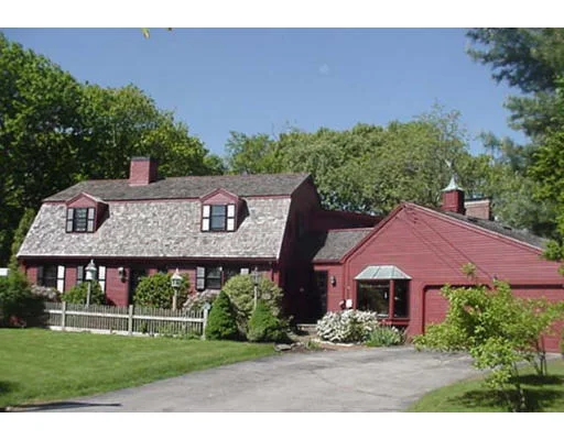 Unit for sale at 16 Linden Circle, Cohasset, MA 02025