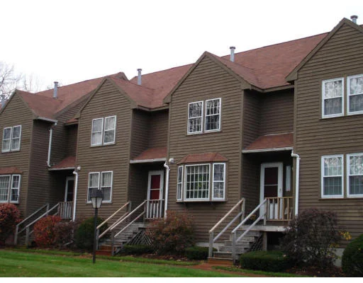 Unit for sale at 122 Patrick Rd, Tewksbury, MA 01876