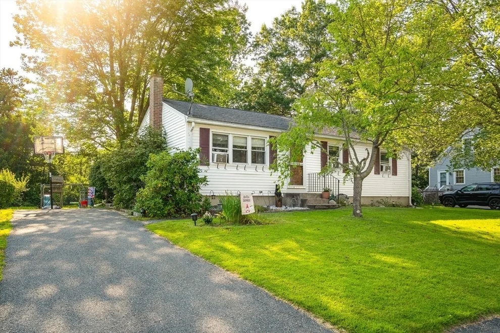 Unit for sale at 20 Morin Drive, Easthampton, MA 01027