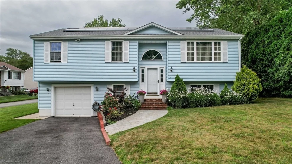 Unit for sale at 30 Schooner Dr, Dartmouth, MA 02748