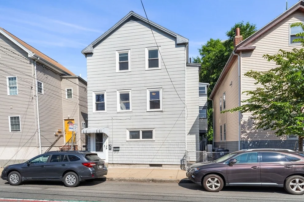 Unit for sale at 44 Warren St, Cambridge, MA 02141
