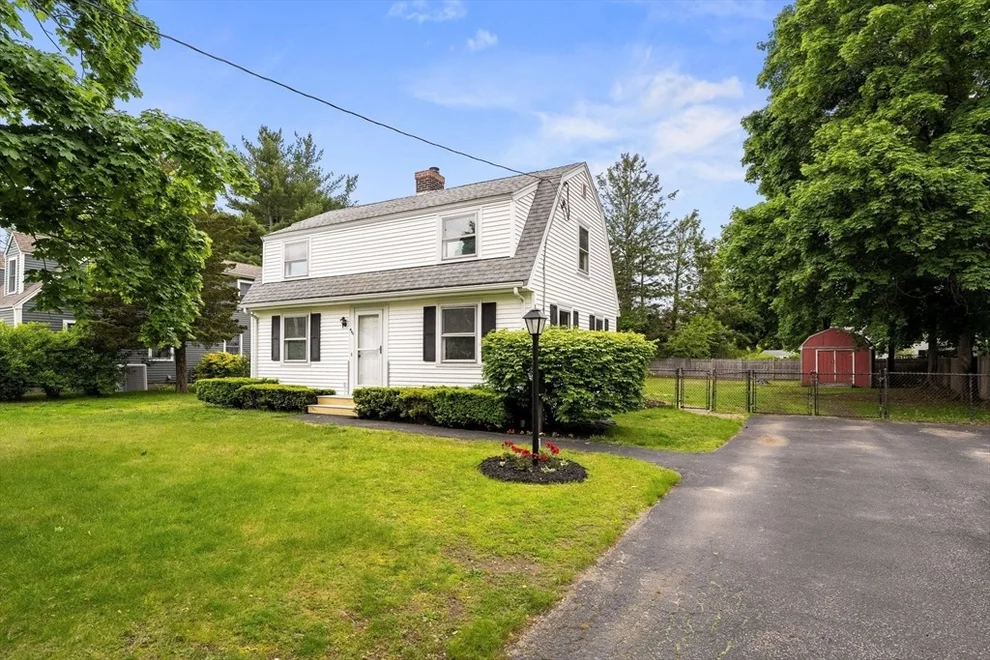 Unit for sale at 464 Ralph Talbot St, Weymouth, MA 02190