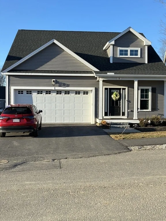 Unit for sale at 8 Salisbury Hill Blvd, Worcester, MA 01609
