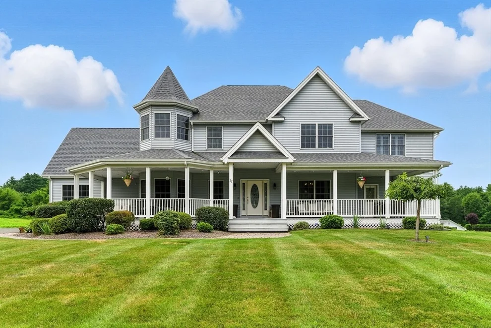 Unit for sale at 17 Wandering Meadows Lane, Wilbraham, MA 01095