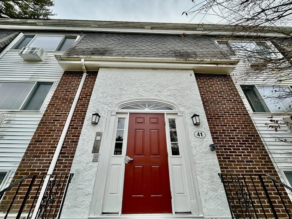 Unit for sale at 41 Will Dr, Canton, MA 02021