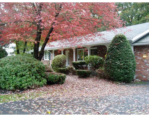 Unit for sale at 169 Whittier Rd, Milton, MA 02186
