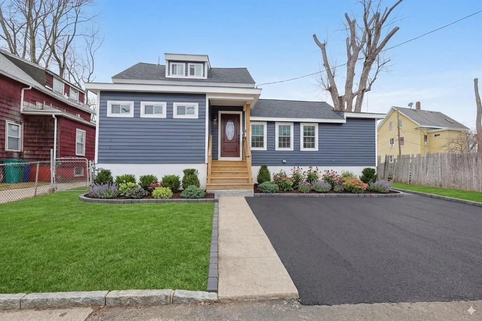 Unit for sale at 3 Robert St, Attleboro, MA 02703
