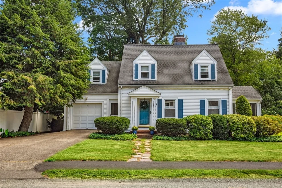 Unit for sale at 27 Concord St, Needham, MA 02494