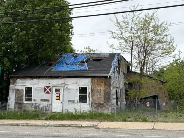 Unit for sale at 68 E Broadway, Gardner, MA 01440