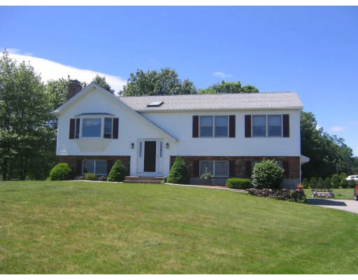 Unit for sale at 260 Turkey Hill Road, Belchertown, MA 01007