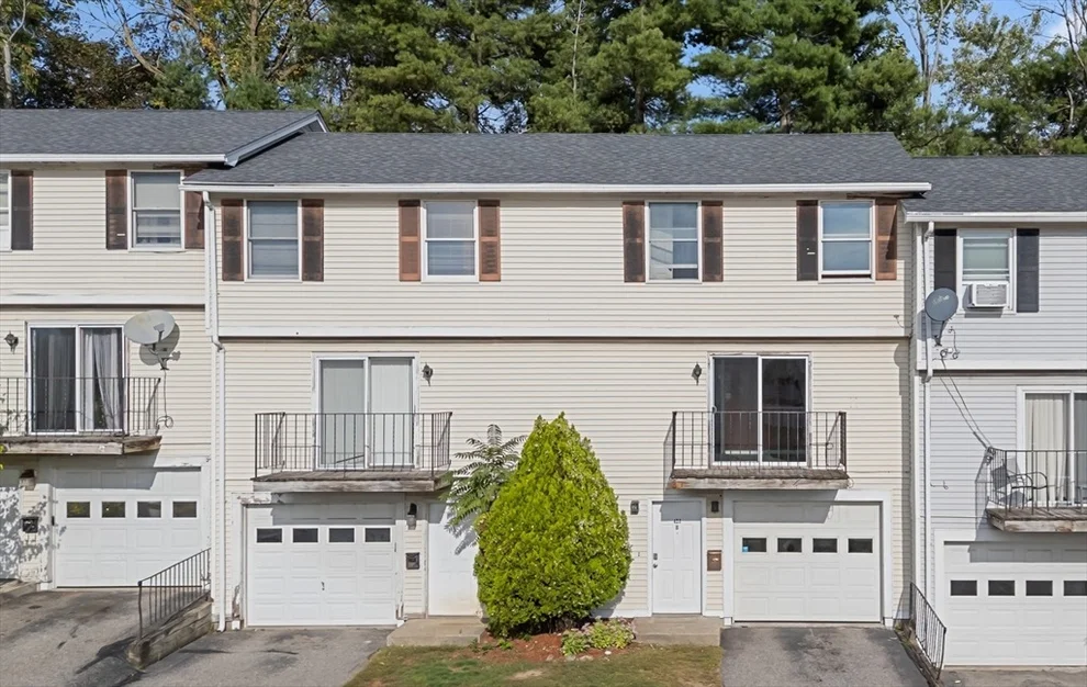 Unit for sale at 423 Grafton St, Worcester, MA 01604