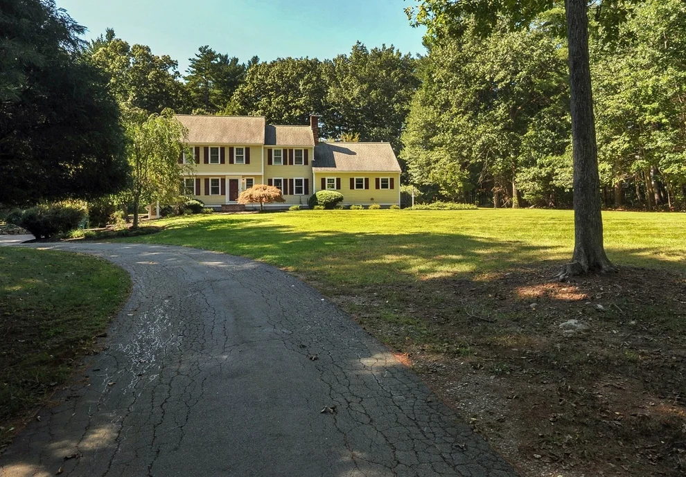 Unit for sale at 41 Misty Meadow Rd, Pembroke, MA 02359