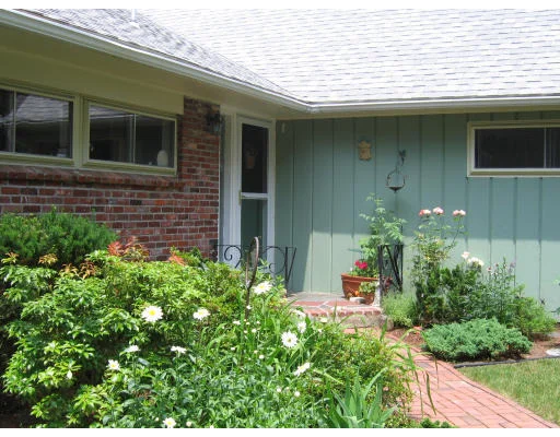 Unit for sale at 15 Richard Rd, Needham, MA 02492