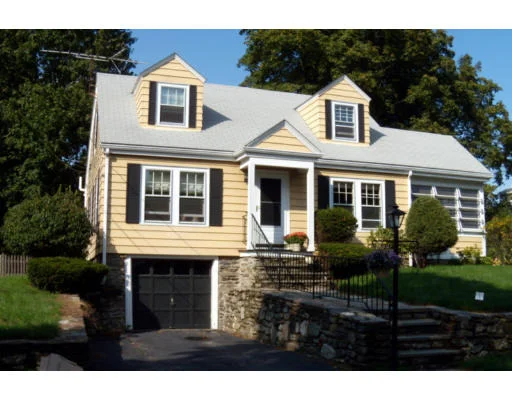 Unit for sale at 3 Bay Edge Drive, Worcester, MA 01604