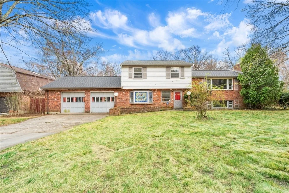 Unit for sale at 371 Village St, Medway, MA 02053