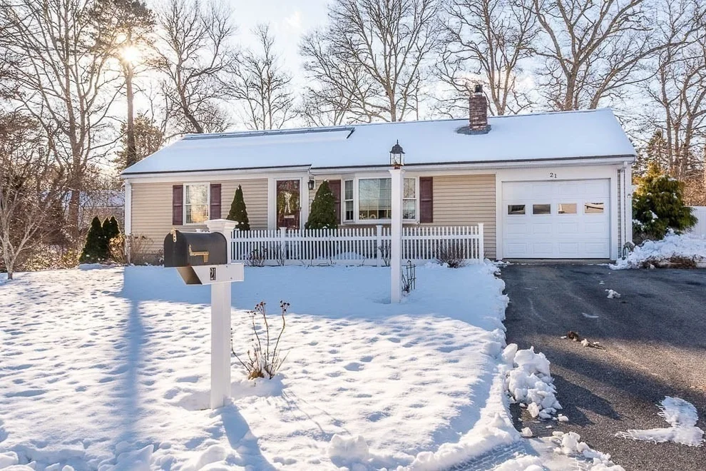 Unit for sale at 21 Spinning Brook Rd, Yarmouth, MA 02664