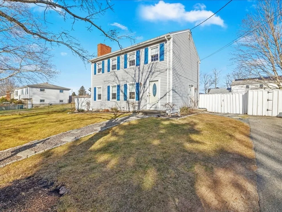 Unit for sale at 98 Moffitt Ave, Somerset, MA 02726