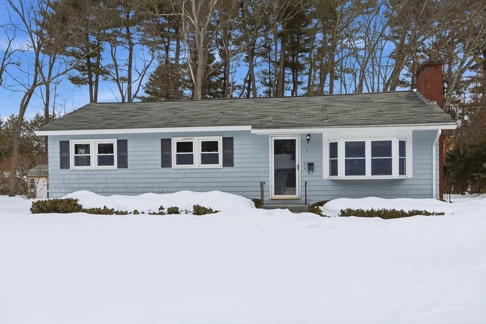 Unit for sale at 4 Charlemont Court, Chelmsford, MA 01863