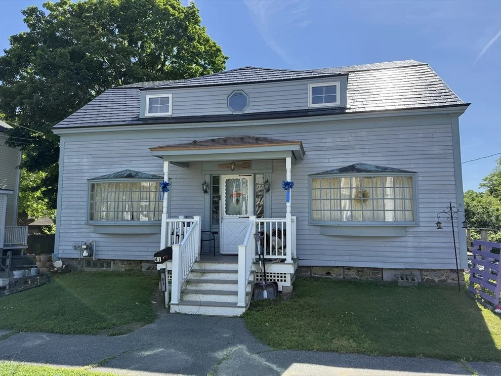 Unit for sale at 41 E Main St, Georgetown, MA 01833