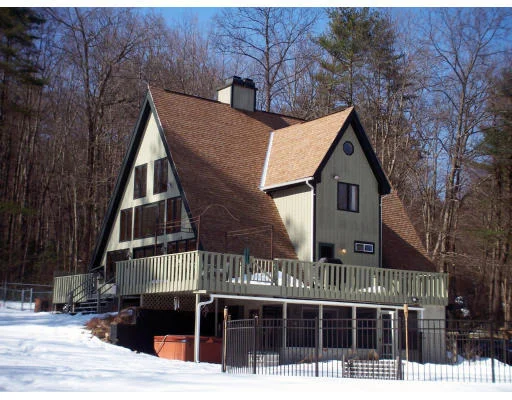 Unit for sale at 8 Shepherd's Hollow, Northampton, MA 01060