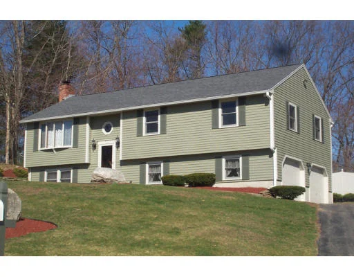 Unit for sale at 5 Hycrest Rd, Charlton, MA 01507