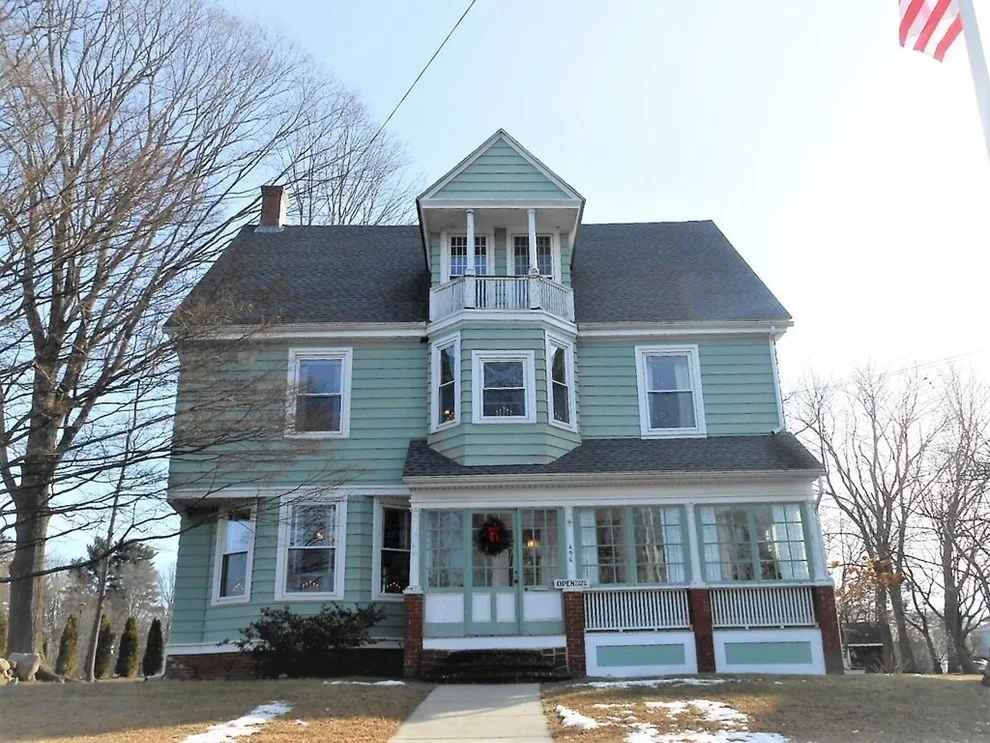Unit for sale at 496 South Main Street, Haverhill, MA 01835