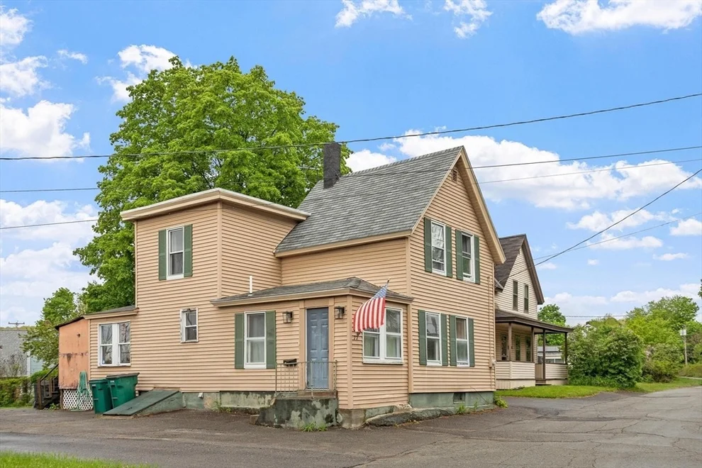 Unit for sale at 77 Mack Rd, Fitchburg, MA 01420