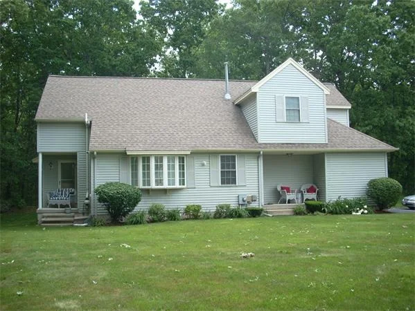 Unit for sale at 6 Brandywine Lane, Methuen, MA 01844