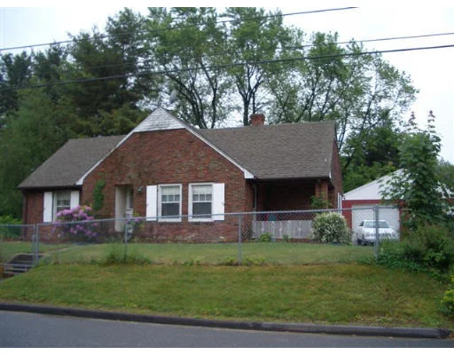 Unit for sale at 32 Revere St, Worcester, MA 01604