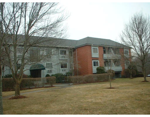 Unit for sale at 117 Cluff Crossing, Salem, NH 03079