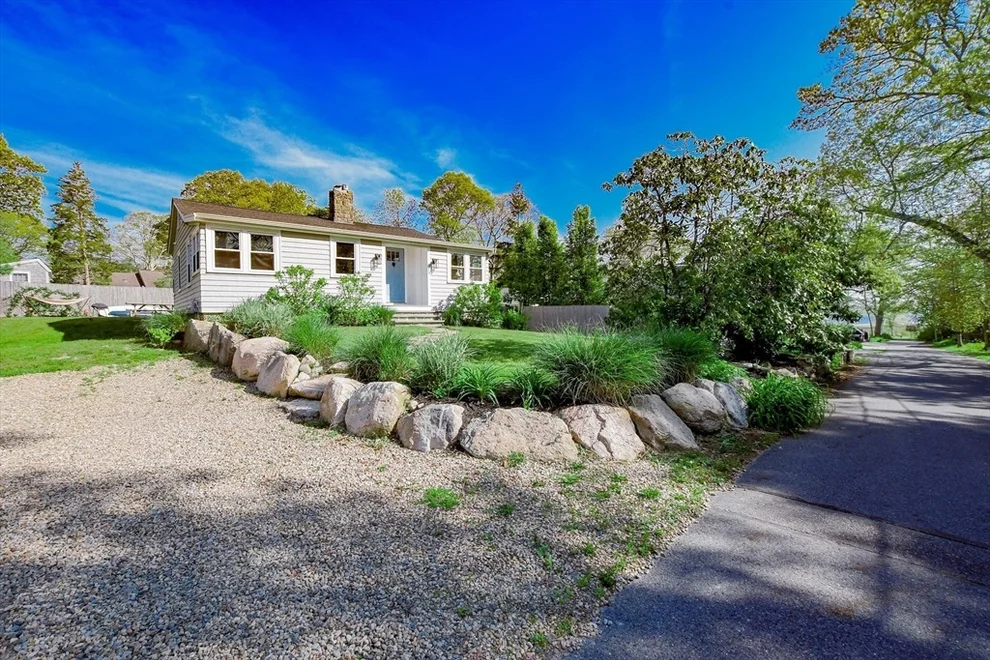Unit for sale at 9 Quelle Lane, Marion, MA 02738