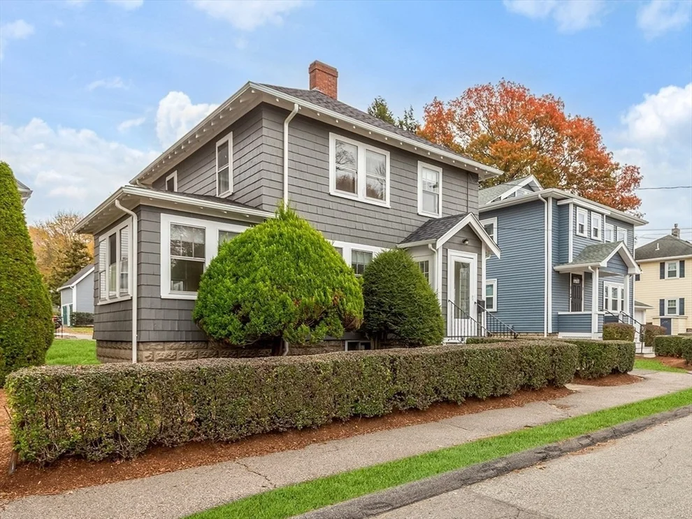 Unit for sale at 11 Larrabee St, Melrose, MA 02176