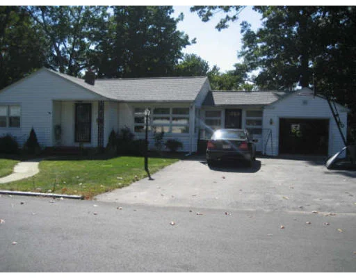 Unit for sale at 5 Conrad St, Methuen, MA 01844