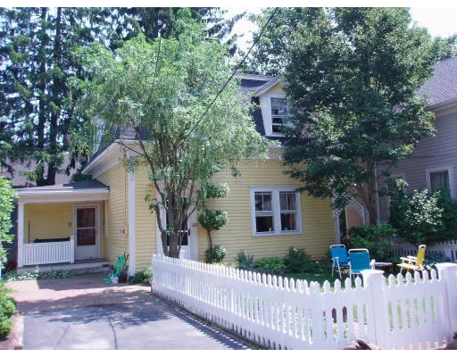 Unit for sale at 20 Waldron Court, Marblehead, MA 01945