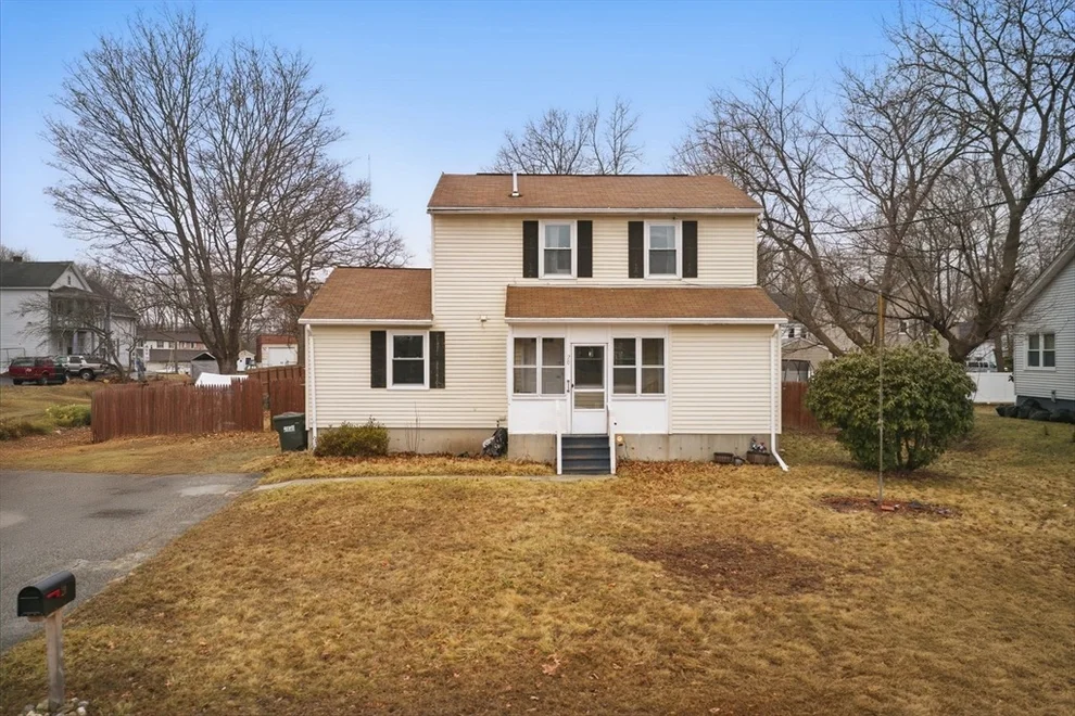 Unit for sale at 20 West Ave, Webster, MA 01570