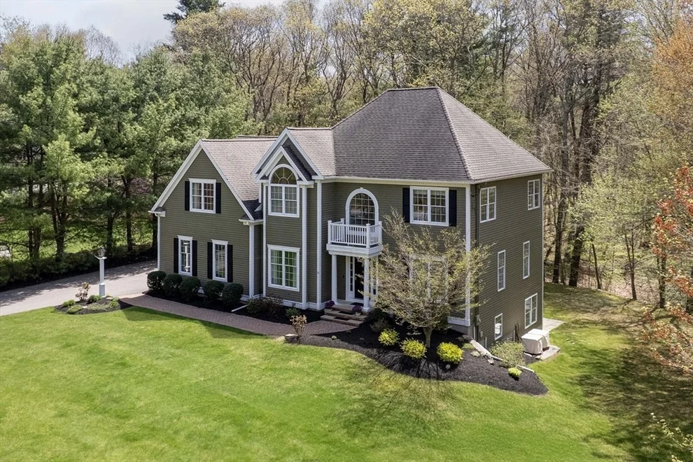 Unit for sale at 58 Gilmore Rd, Southborough, MA 01772