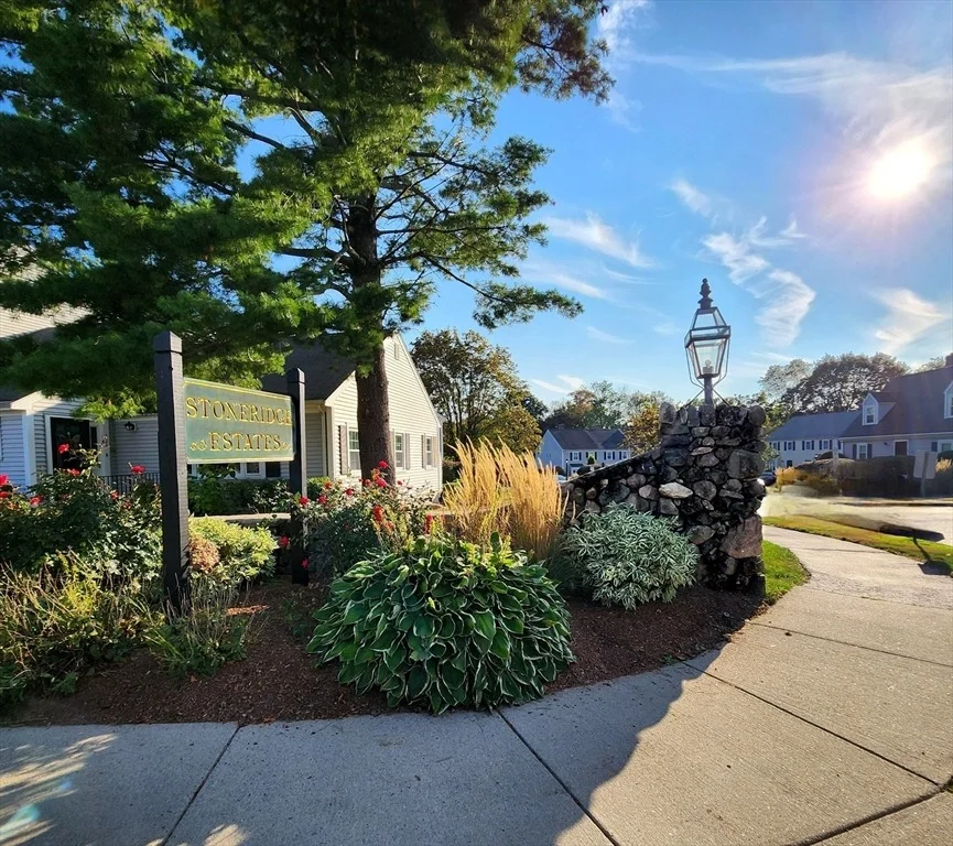 Unit for sale at 22 Casey Cir, Waltham, MA 02451