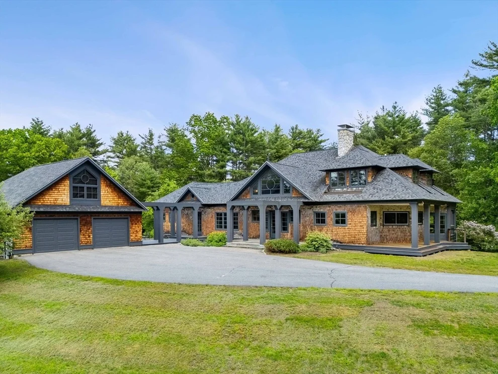Unit for sale at 7 Penhollow Lane, Hampton Falls, NH 03844
