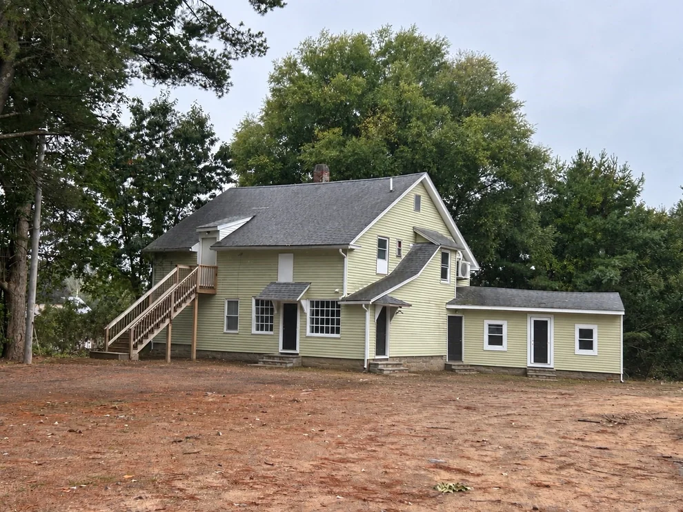 Unit for sale at 51 Dean St, Warren, MA 01092