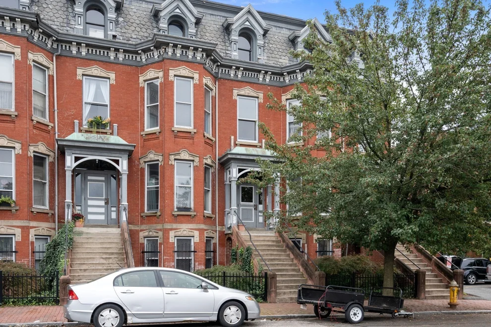 Unit for sale at 72 Temple, Springfield, MA 01105