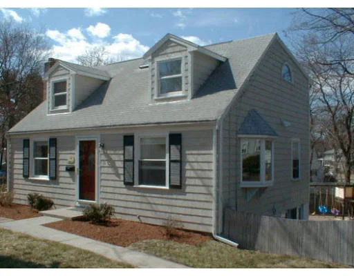 Unit for sale at 13 West Hill Circle, Reading, MA 01867